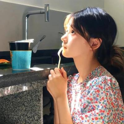 身穿十二单衣的恶魔